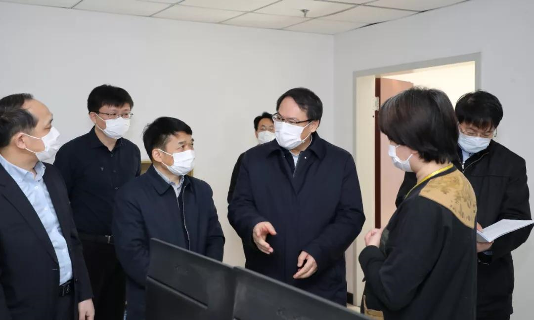 杨金成到七院、七一四所检查指导疫情防控和复工复产工作